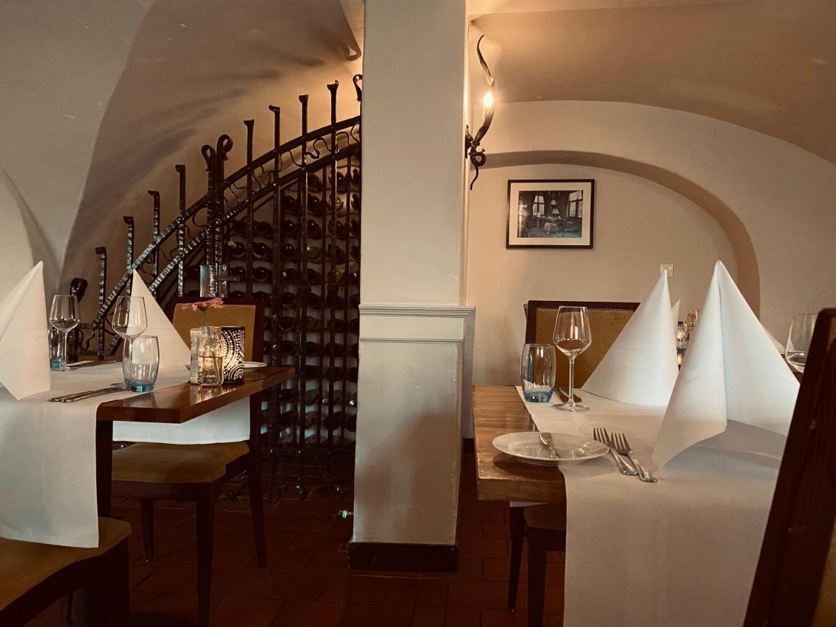 Hotel Kasteel De Essenburgh Хирден Экстерьер фото