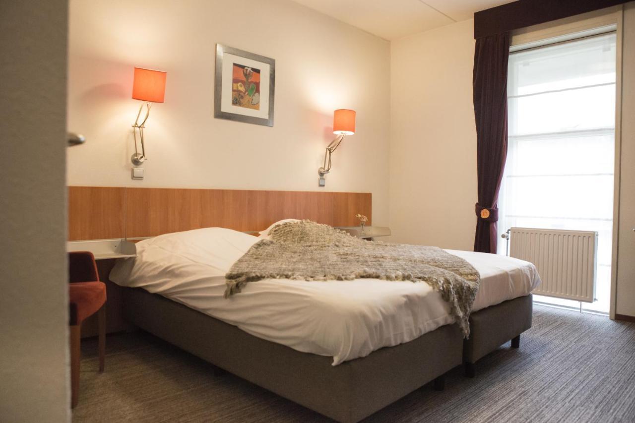 Hotel Kasteel De Essenburgh Хирден Экстерьер фото